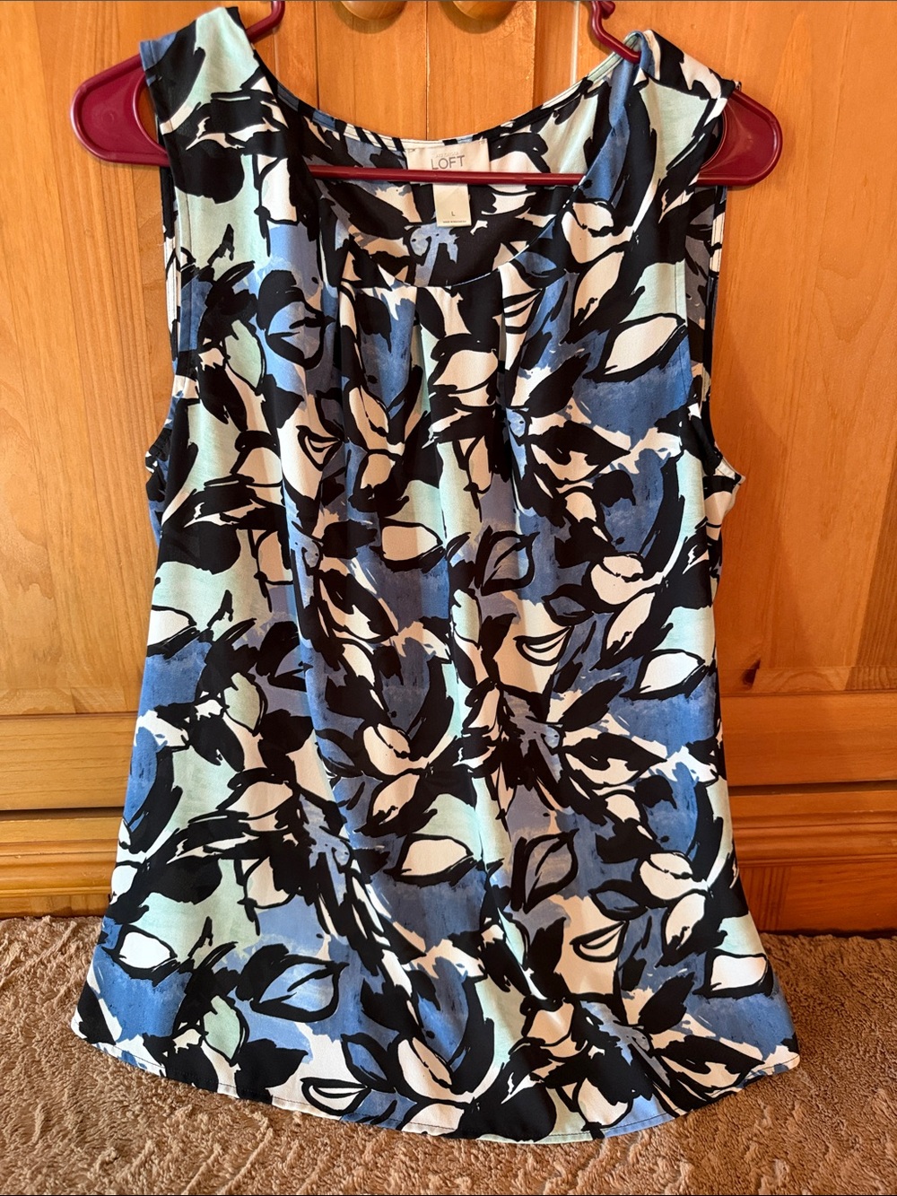 LOFT Blue and Black Floral Print Sleeveless Camisole Large